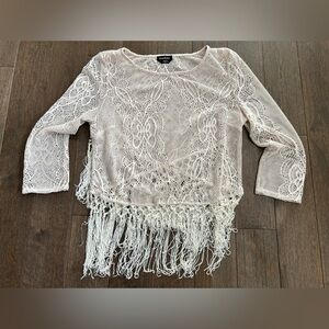 bebe White Crochet Fringe top size large